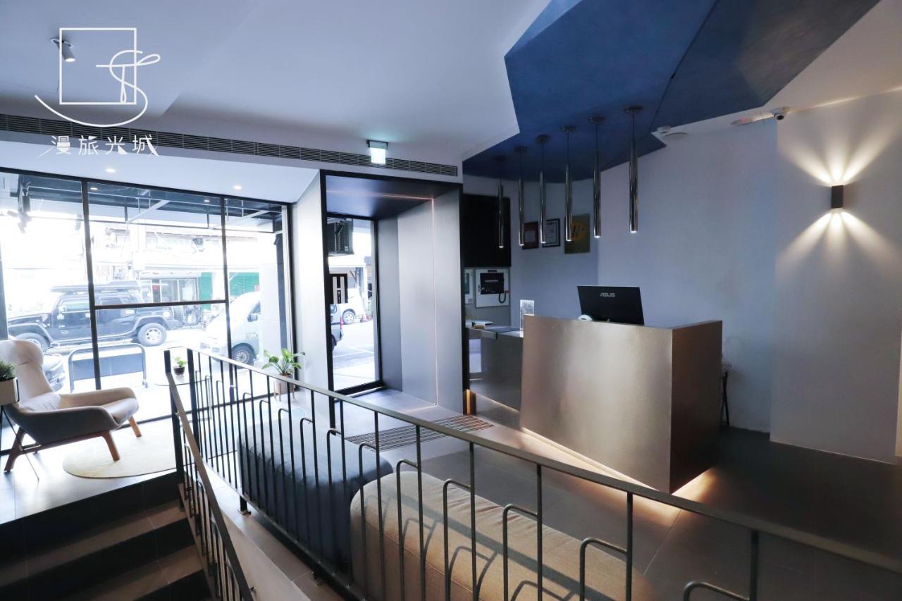 Slow Town Hotel-Glowing Taichung Esterno foto