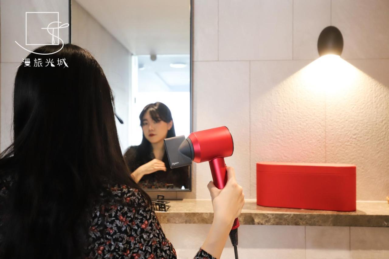 Slow Town Hotel-Glowing Taichung Esterno foto