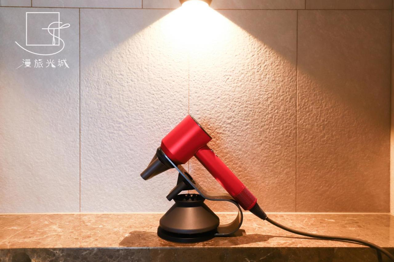 Slow Town Hotel-Glowing Taichung Esterno foto