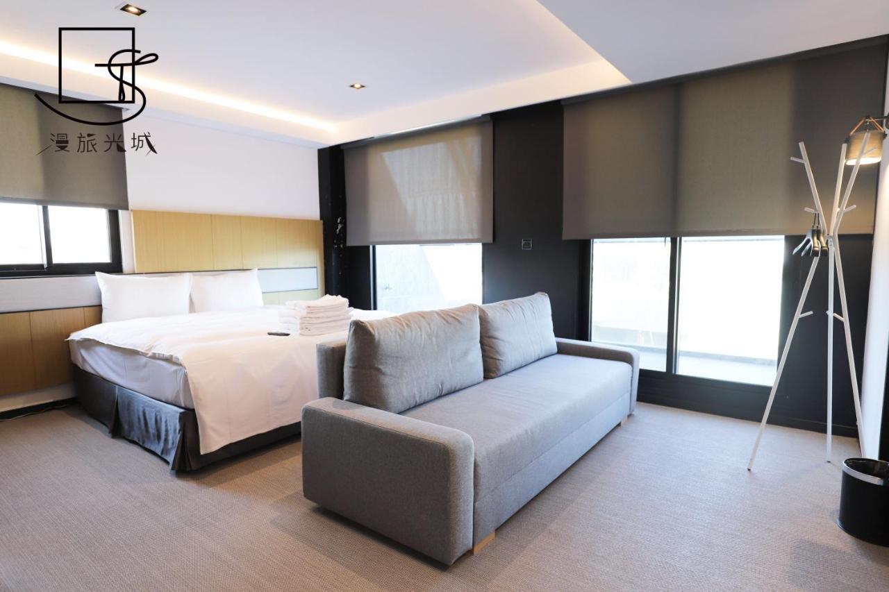 Slow Town Hotel-Glowing Taichung Esterno foto
